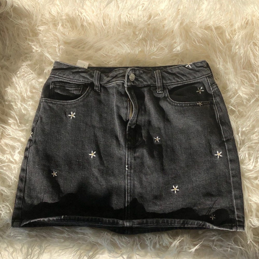 PACSUN DENIM SKIRT WITH EMBROIDERED FLOWERS
